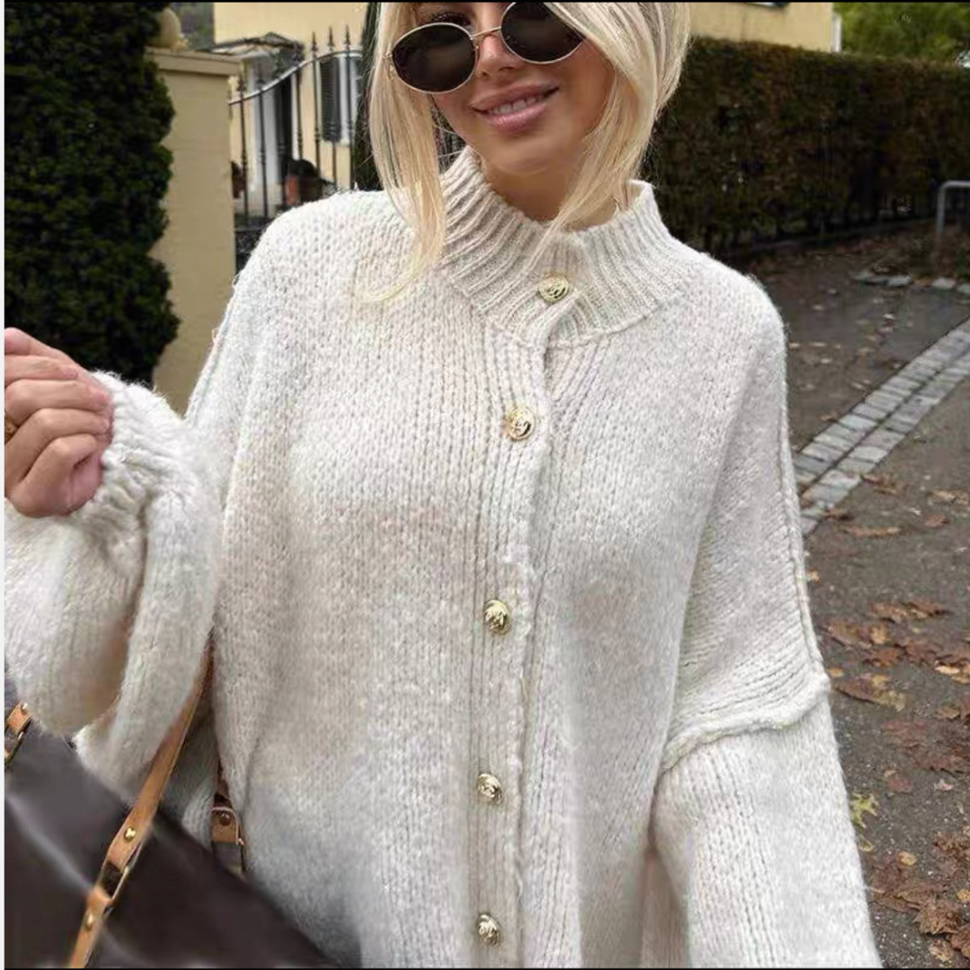OVERSIZE PULLOVER MIT KNOPF
