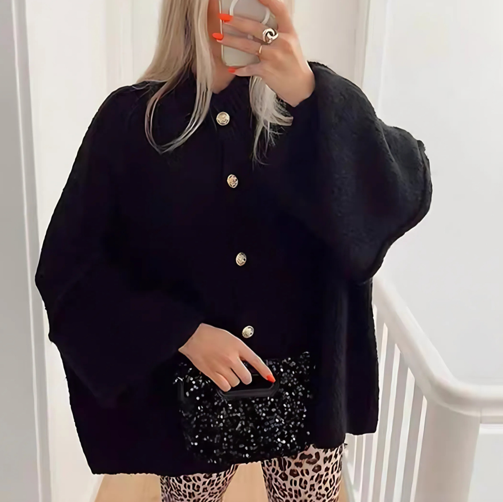 OVERSIZE PULLOVER MIT KNOPF