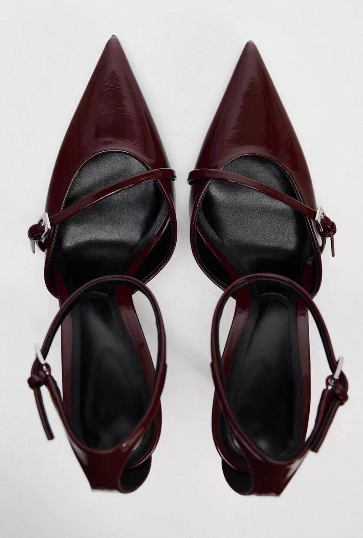 HIGH HEEL MIT SCHNALLE