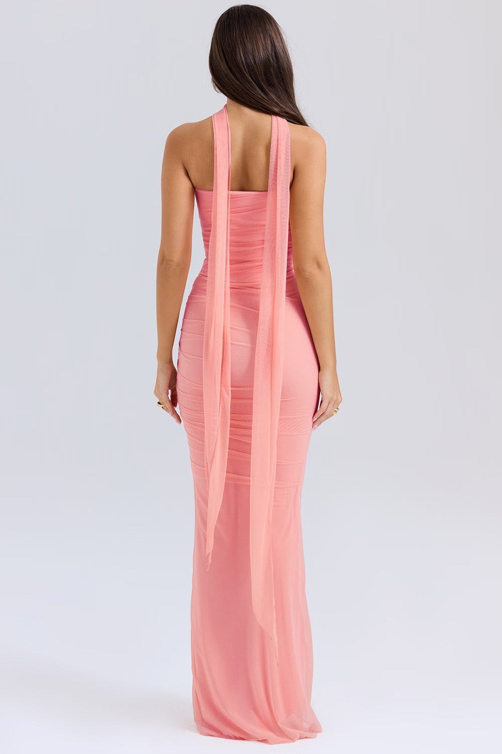 Pfirsichrosé-Kleid
