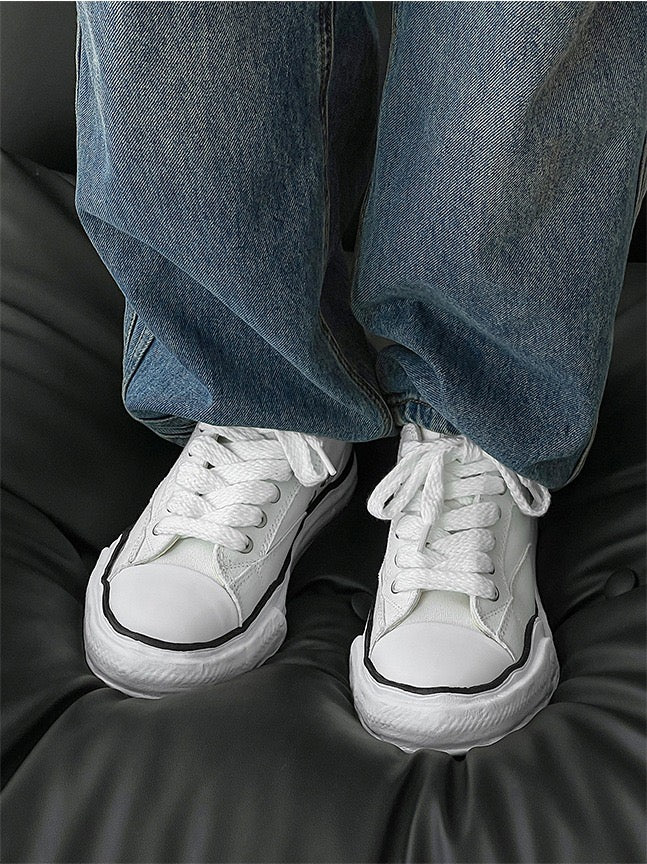 VIRALER SPRING SNEAKER