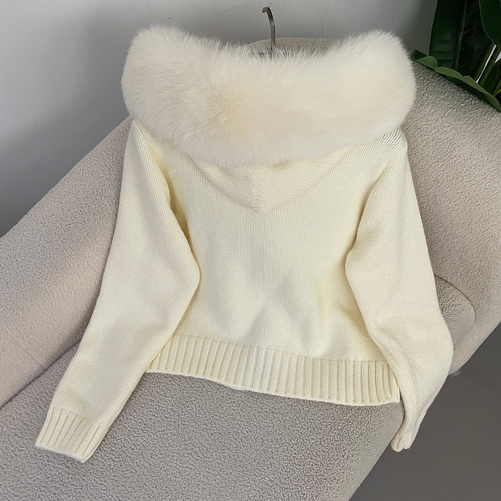 VIRALER FELLKRAGEN CARDIGAN