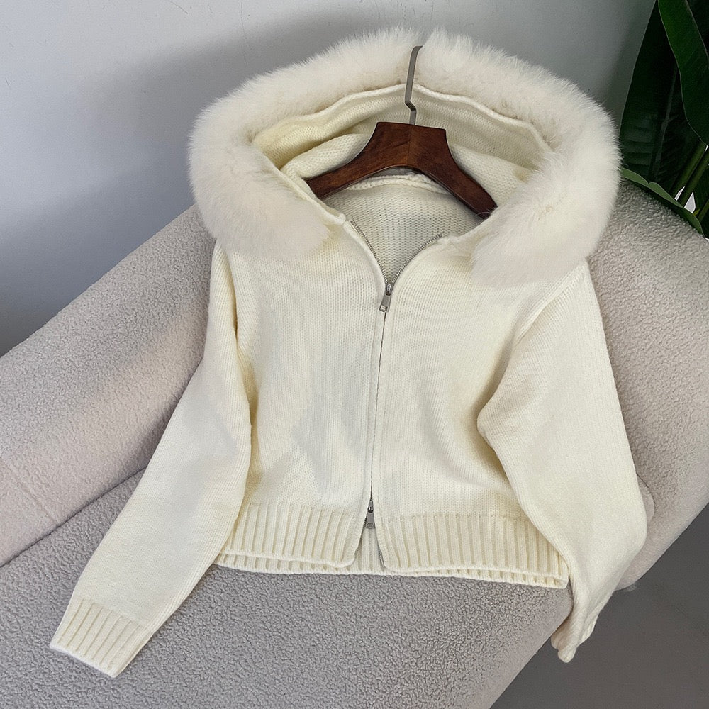 VIRALER FELLKRAGEN CARDIGAN