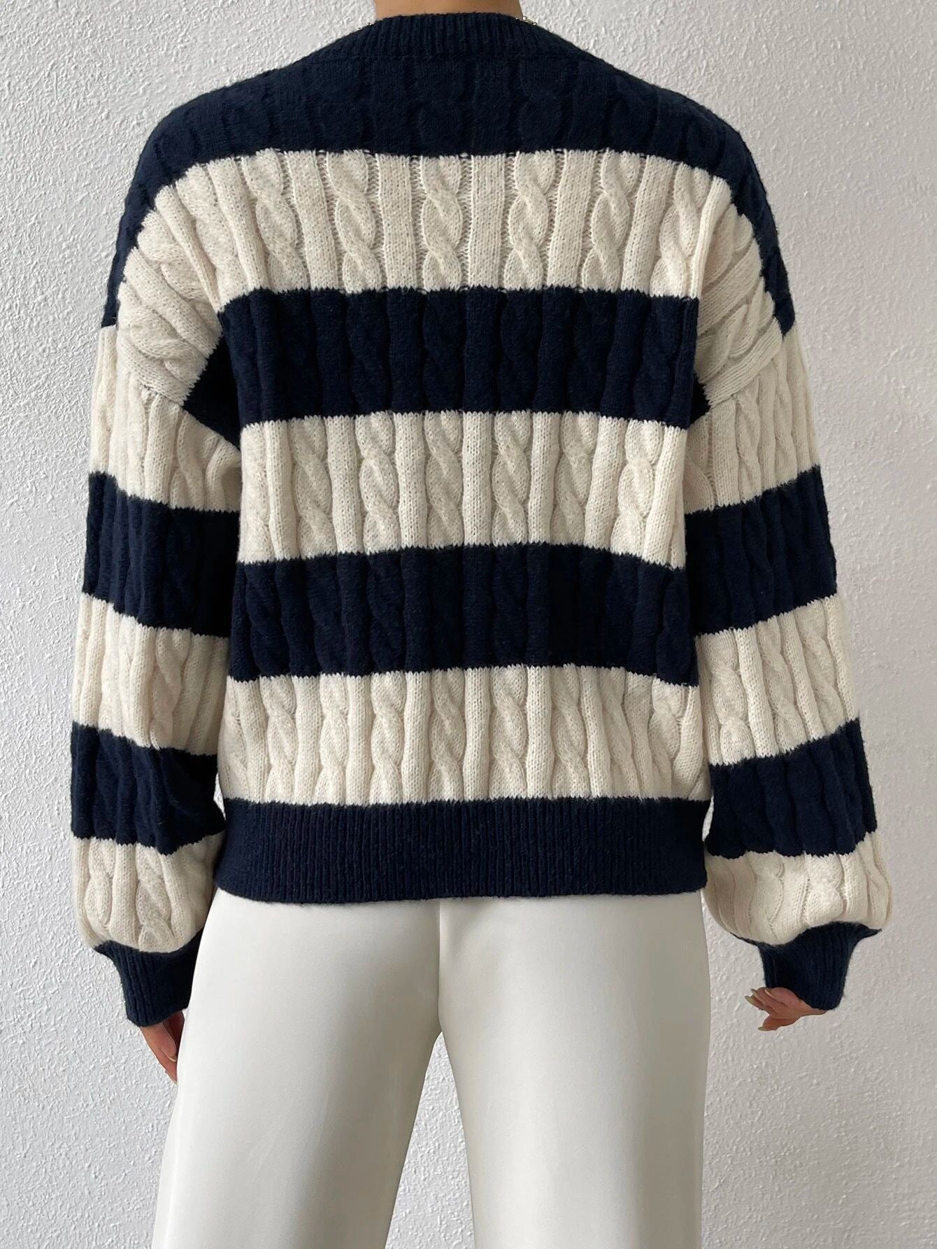 NAVY & WHITE V-NECK PULLOVER