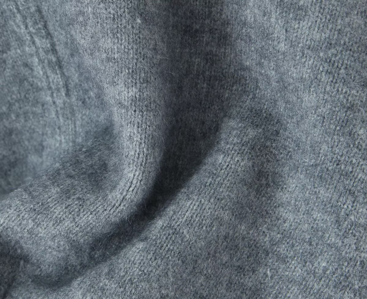 CARDIGAN MIT FELLKRAGEN