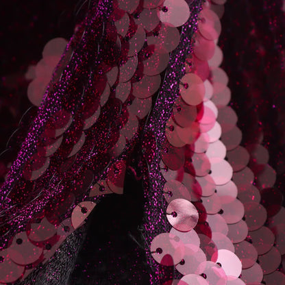 BORDEAUXFARBENES PAILETTEN-HALTERNECK-KLEID