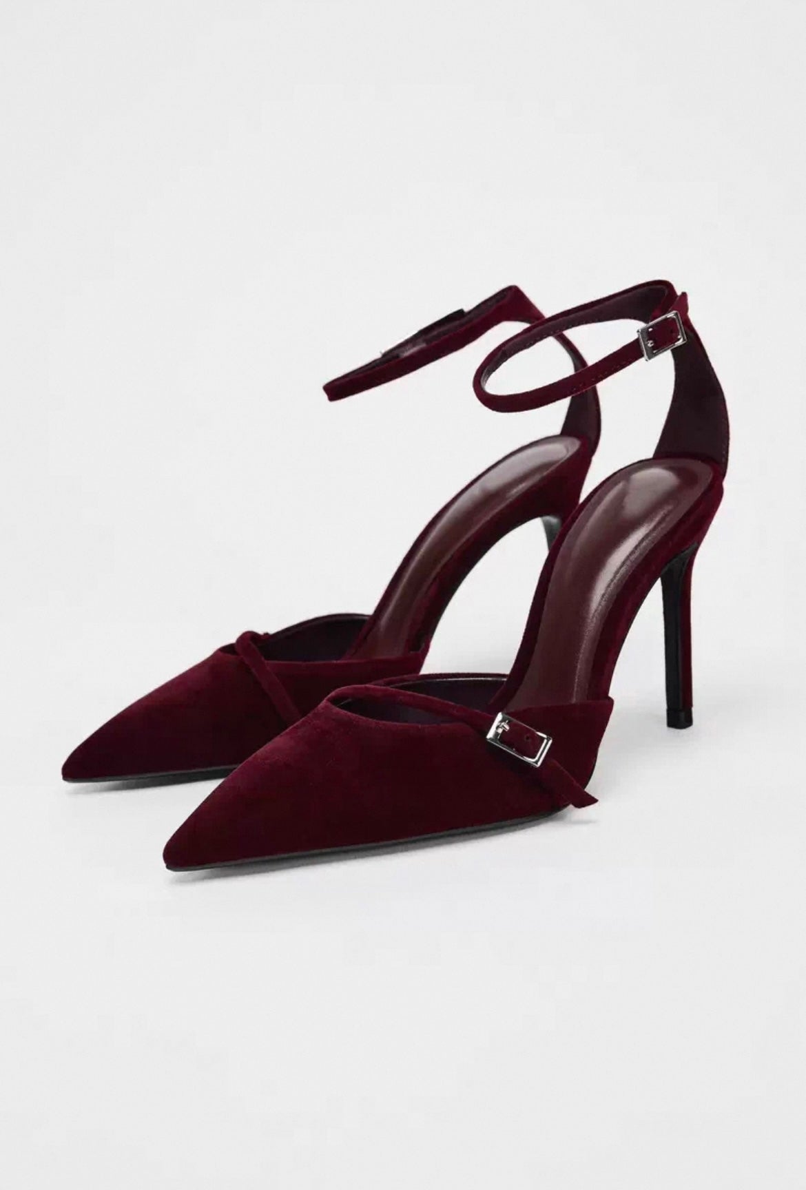 HIGH HEEL MIT SCHNALLE